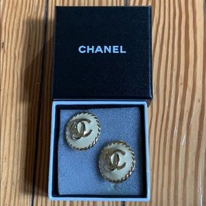 Chanel authentic clip on vintage earrings